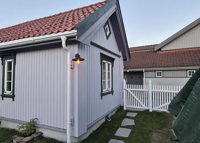 Lite - Sentralt Koselig Apartment